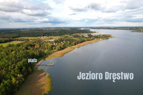 Działka z domkiem blisko jeziora Dręstwo