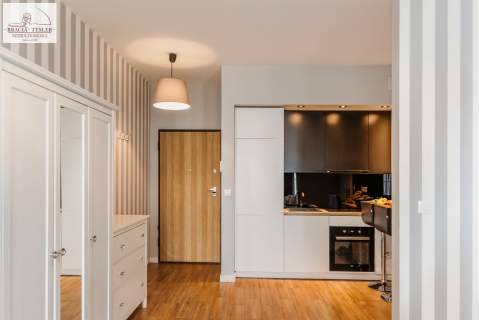 Stylowe studio w sercu kulturalnej dzielnicy 