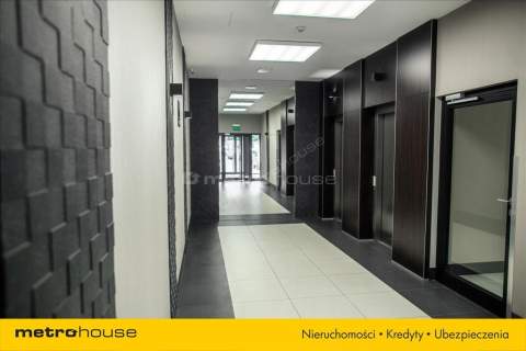 Luksusowy apartament z loggią blisko Metra
