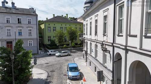 Przy rynku parter kamienica po remoncie