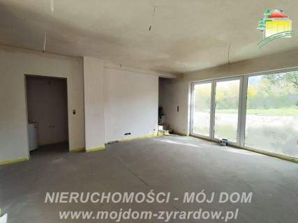 Dom w stanie deweloperskim blisko centrum Mszczonowa.