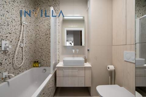 Nowoczesny 3-pok apartament z widokiem na morze
