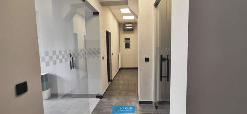 Hala magazynowa z biurem