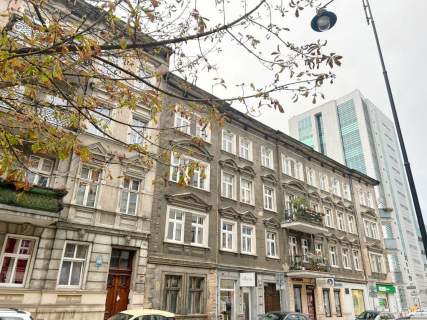 Przestronne mieszkanie w kamienicy - po remoncie 