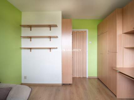 2 SYPIALNIE NOWA HUTA WANDA 44 M2 OSOBNA KUCHNIA