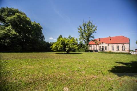 Inwestycja 21 ha gruntów z pałacem i parkiem