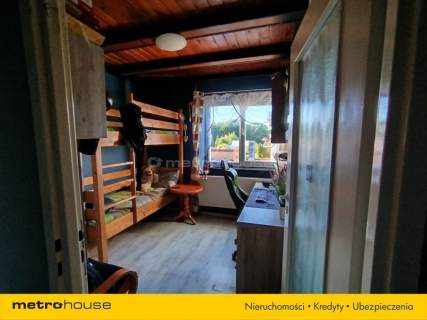 Dom 3 piętrowy 360m2 w Kobylnicy, podwórko, garaż