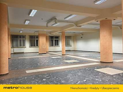 Dobrze doświetlony lokal w ruchliwej lokalizacji