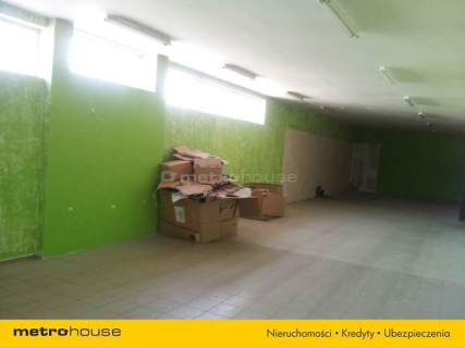 Obiekt handlowy Biskupiec centrum. 370 m2, parking