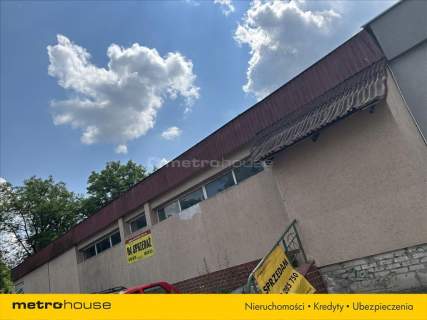 Obiekt handlowy Biskupiec centrum. 370 m2, parking