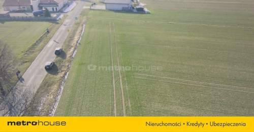 Duża działka budowlana w spokojnej okolicy