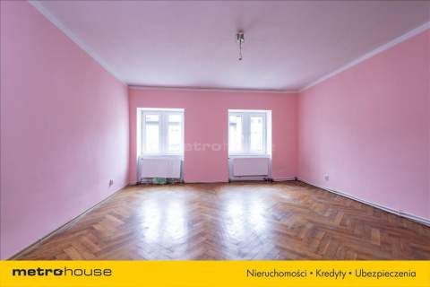 Przestronne mieszkanie w pięknej kamienicy