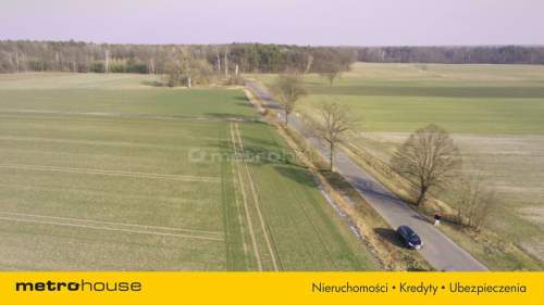 Duża działka budowlana w spokojnej okolicy
