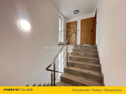 Nieruchomość komercyjna na sprzedaż, 362,85 m2, Krześlin