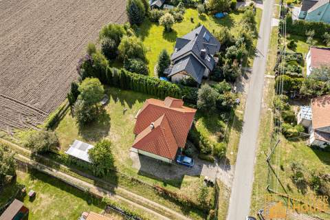 DUŻY RODZINNY DOM - OCHODZE