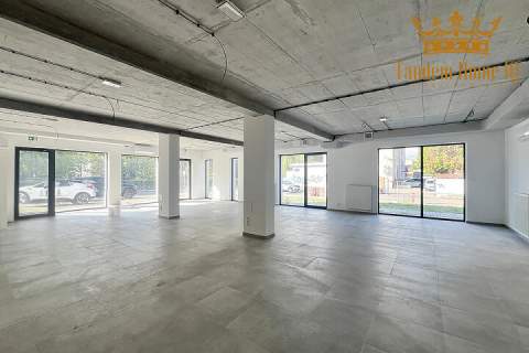 Do wynajęcia budynek usługowo-biurowy 1514m2 - Ursus, parking