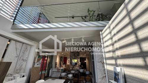 Lokal z witryną przy al Niepodległości w Sopocie