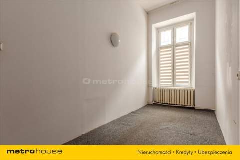 Rozkładowe 4 pokoje w kamienicy.