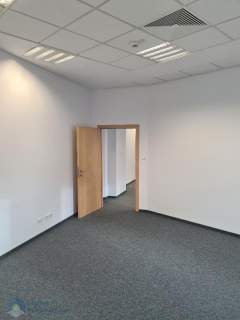 95m2 w nowoczesnym budynku
