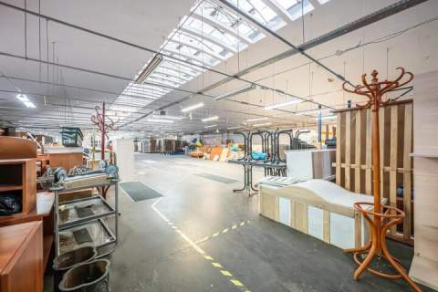 Ogrzewany magazyn 900m2 Stara Garbarnia Parking 