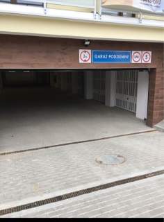 Garaż podziemny przy ulicy Dowgielewiczowej - sprzedam