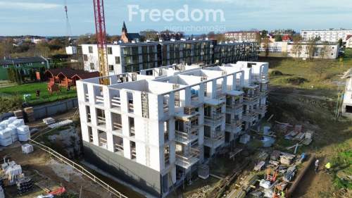 Dwupoziomowy apartament z tarasem, 400m od Morza