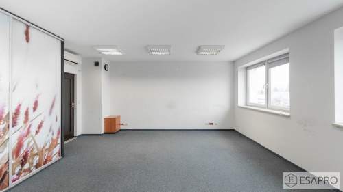 PODZIAŁ NA GABINETY / ŁAZIENKI / KUCHNIA - PARKING