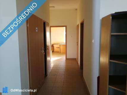 Pomieszczenia biurowe od 12 do 30 m2 i magazyn 155 m na wynajem