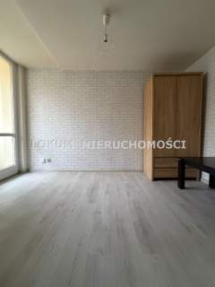 M-3 do wynajęcia ul. Łowicka z balkonem