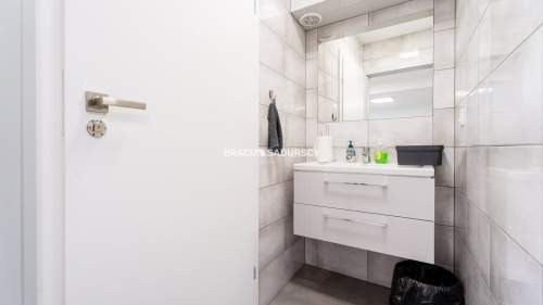 nowy lokal biurowo usługowy 110 m2 Sakwina
