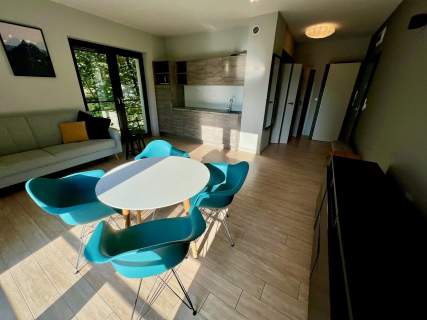 Kameralny apartament z parkingiem na Dąbrowie