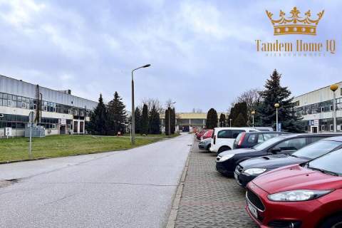 Magazyn z biurem 399m2 z własną rampą - Bielany - na wynajem