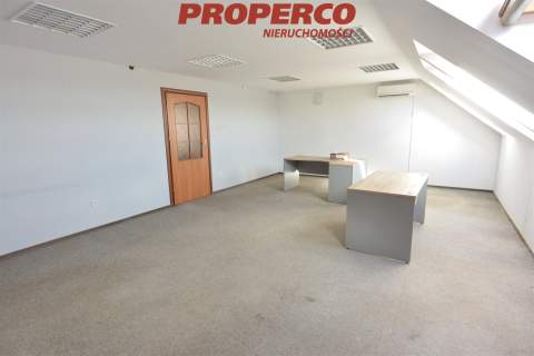 Lokal pow. 44 m2, Daleszyce, Centrum