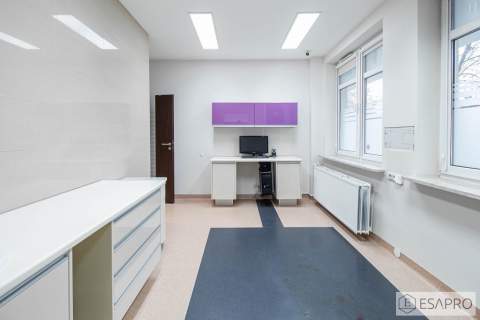 Lokal medyczny/biurowy w centrum dużego osiedla