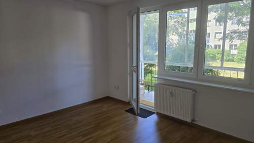 2 pokoje, balkon, parter-obok Hanza, po remoncie
