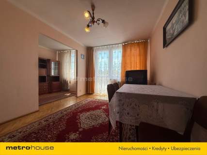Trzy pokoje salon Al. Tysiąclecia