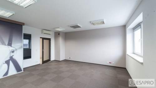 PODZIAŁ NA GABINETY / ŁAZIENKI / KUCHNIA - PARKING