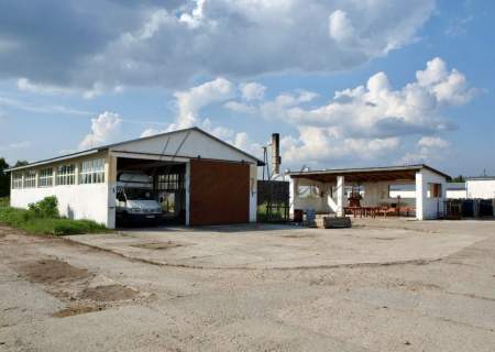 Magazyny, hale, biura z produkcją
