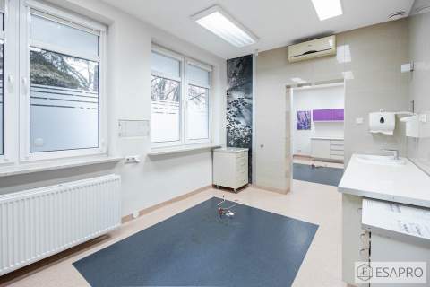 Lokal medyczny/biurowy w centrum dużego osiedla
