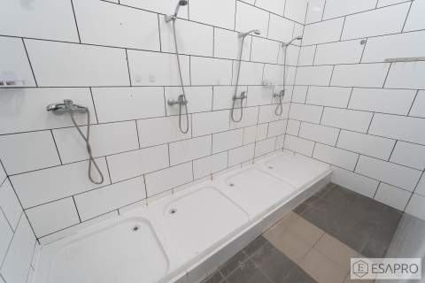 DUŻY LOKAL Z ZAPLECZEM SANITARNYM - SPORT/REKREACJ