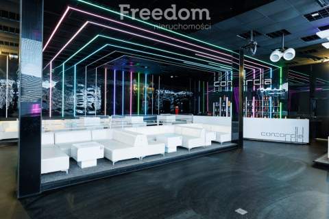 Klub muzyczny w pełni wyposażony z potencjałem