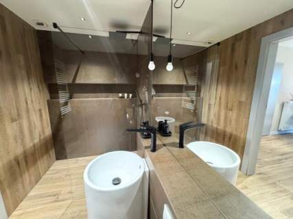 NAJEM DŁUGOTERMINOWY 2 APARTAMENTY z 2 miejscami postojowymi
