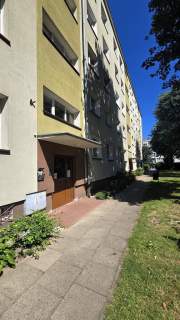 2 pokoje, balkon, parter-obok Hanza, po remoncie