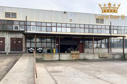 Magazyn z biurem 399m2 z własną rampą - Bielany - na wynajem