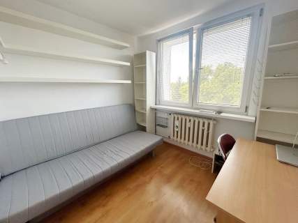Przytulne studio w świetnej lokalizacji, gotowe do zamieszkania...