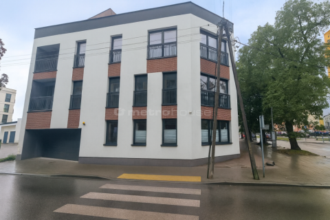 Przestronny lokal w centrum wysokość aż 300m