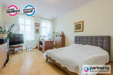 Wyjątkowy apartament w przedwojennej willi pod las