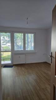 2 pokoje, balkon, parter-obok Hanza, po remoncie
