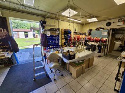Produkcja, magazyn, biura   648m2, 2156m2 grunt 