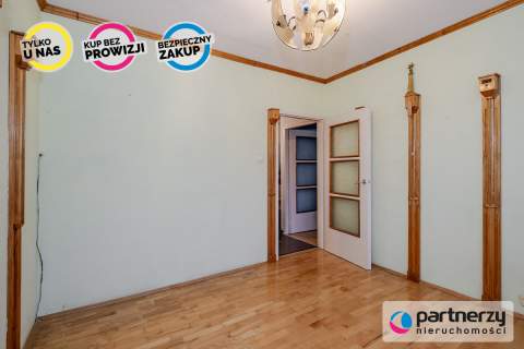 3 pokoje na 1 piętrze, Karwiny
